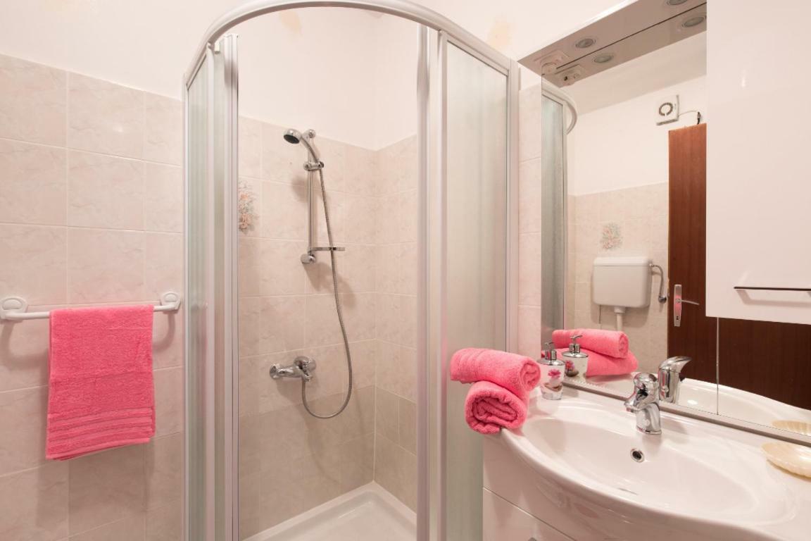 Apartment Calista Rabac Eksteriør bilde